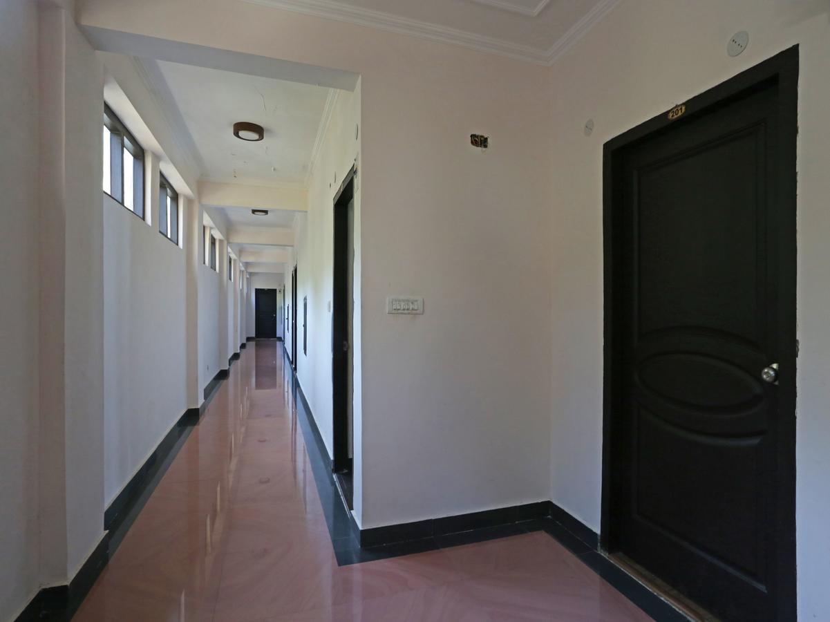 แกรนด์ หิมาลายัน โฮเต็ล แอนด์ รีสอร์ต Hotel มุกเตชวาร์ ภายนอก รูปภาพ